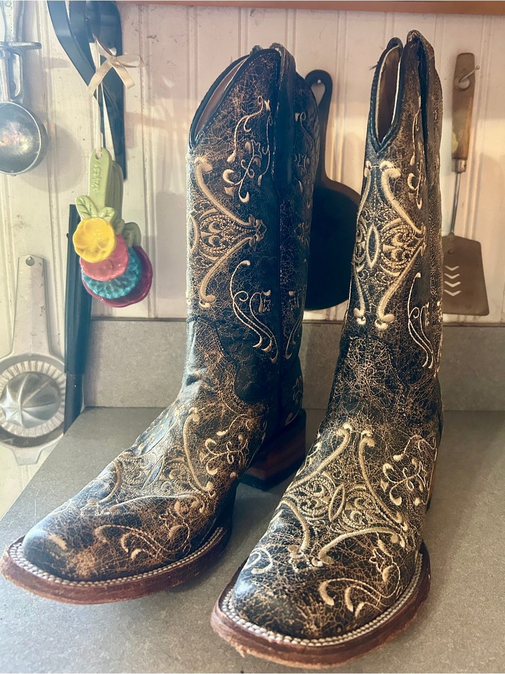 Circle G Brown & Cream Embroidered Western Heeled Boots